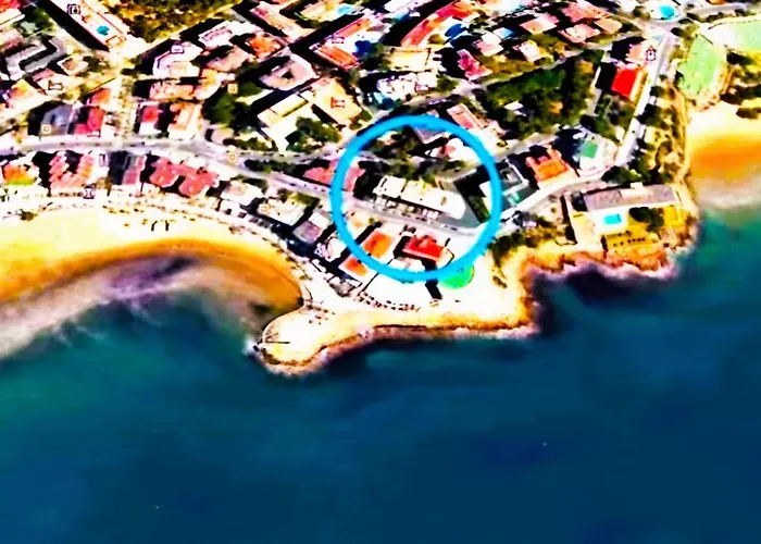 Paradis Beach & Center